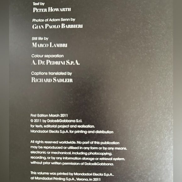 First Edition (2011) Icons Dolce & Gabbana 1990 - 2010 Hardcover Book - Picture 8 of 14